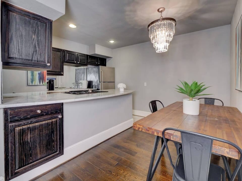 Dining Nook – Bright dining area with ample table space for meals or remote work.