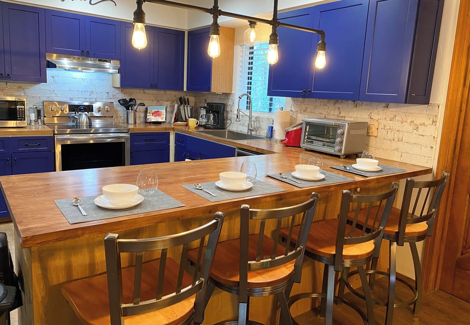 Grab a bite at the breakfast counter