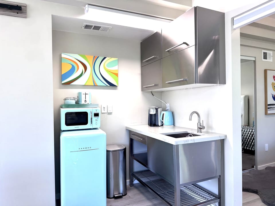 A beautiful and practical space, blending functionality with modern aesthetics