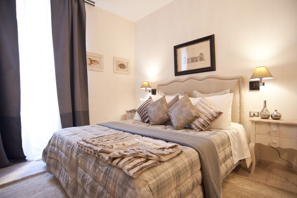 Junior Suite | Premium bedding, minibar, in-room safe, desk