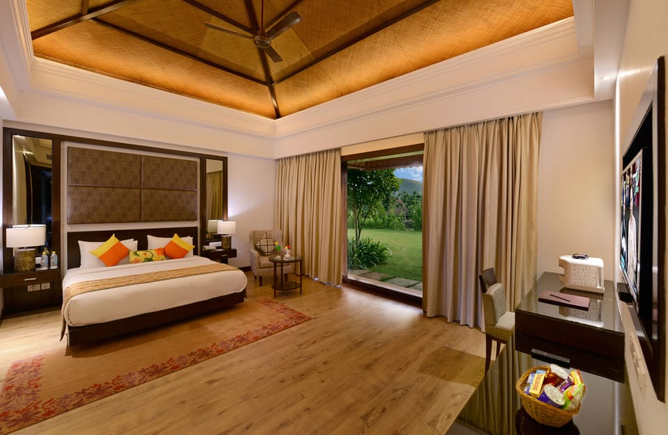Presidential Villa, 3 Bedrooms, Mountain View, Garden Area | Hypo-allergenic bedding available, minibar, in-room safe, desk