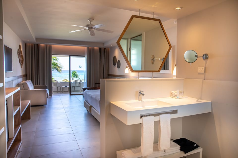 1 bedroom, in-room safe, desk, laptop workspace