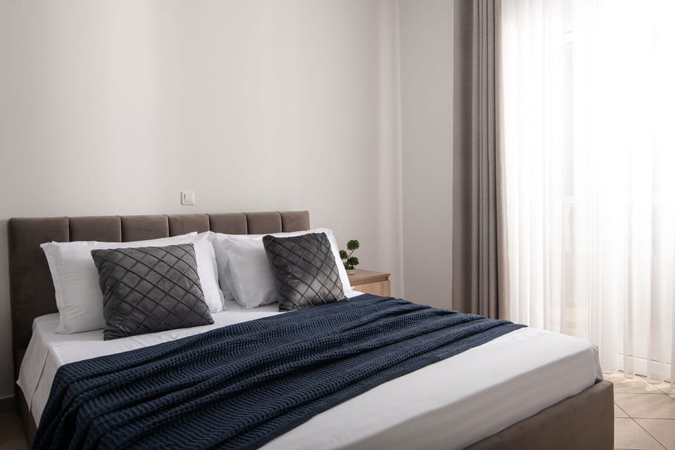 Double bedroom comfort. 