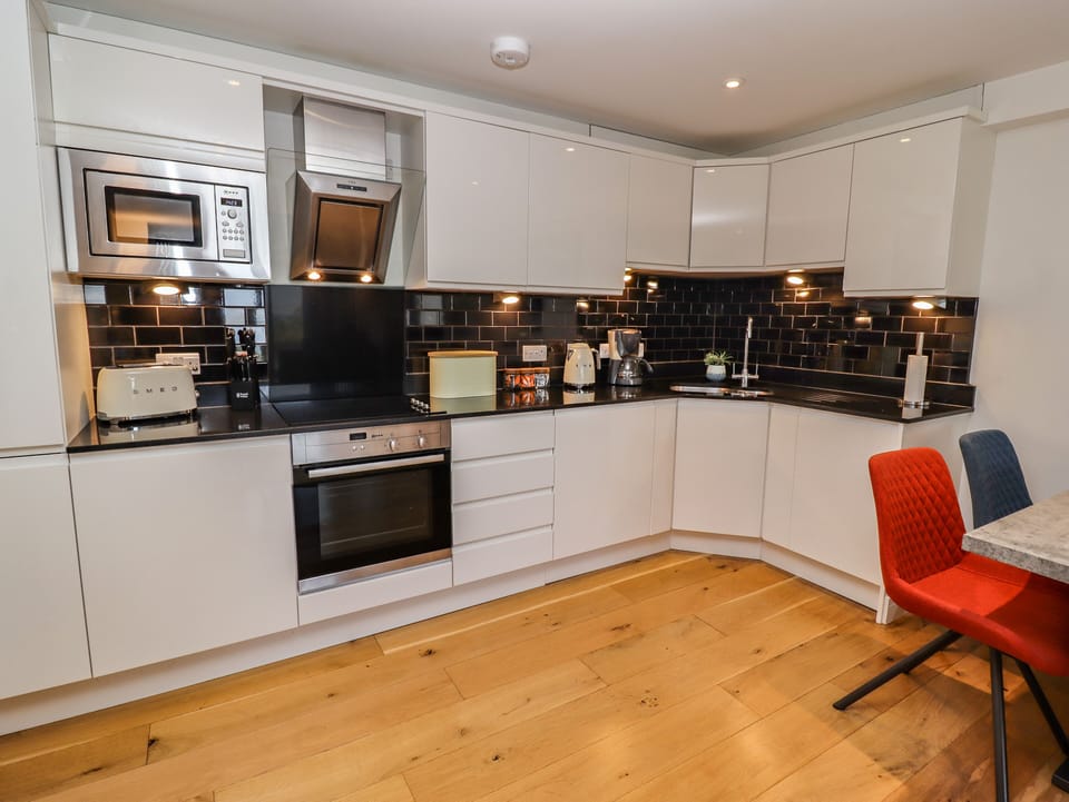 Fridge, dishwasher, electric kettle, toaster