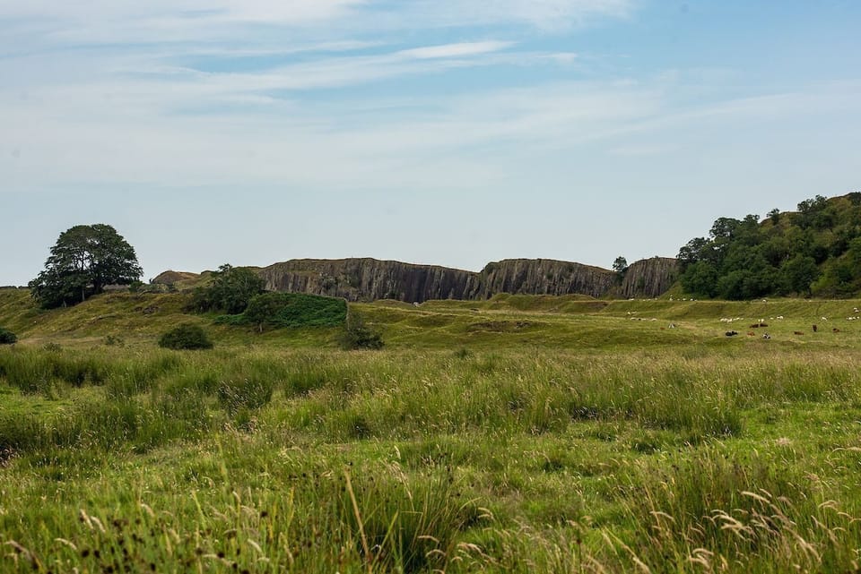 Wagtail Shepherd's Hut - nearby Walltown crags, perfect for exploring