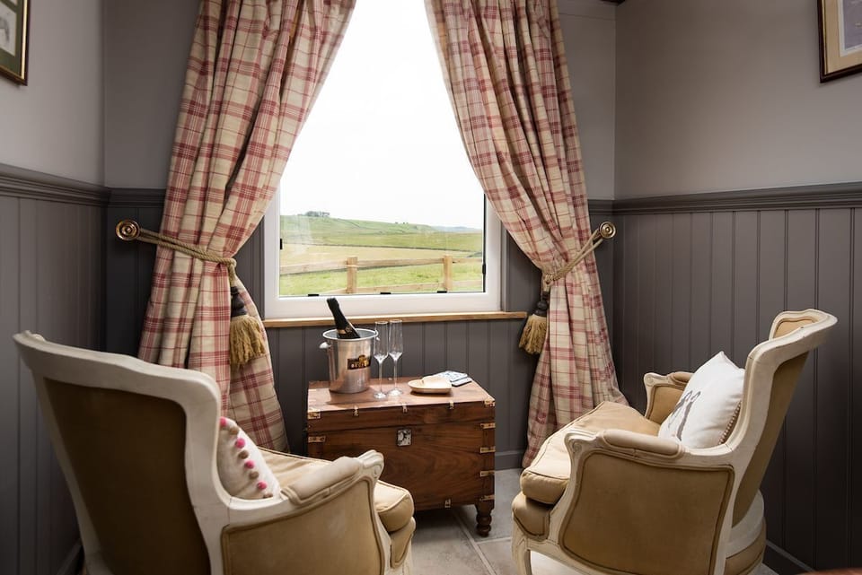 Wagtail - a view for two with comfortable armchairs