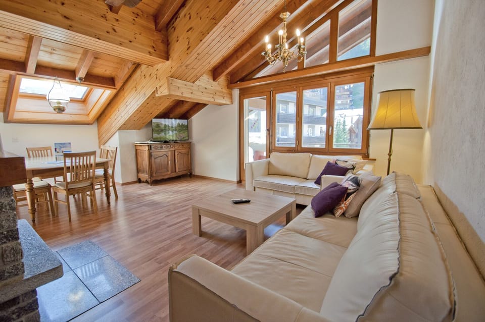 Apartment | Living area