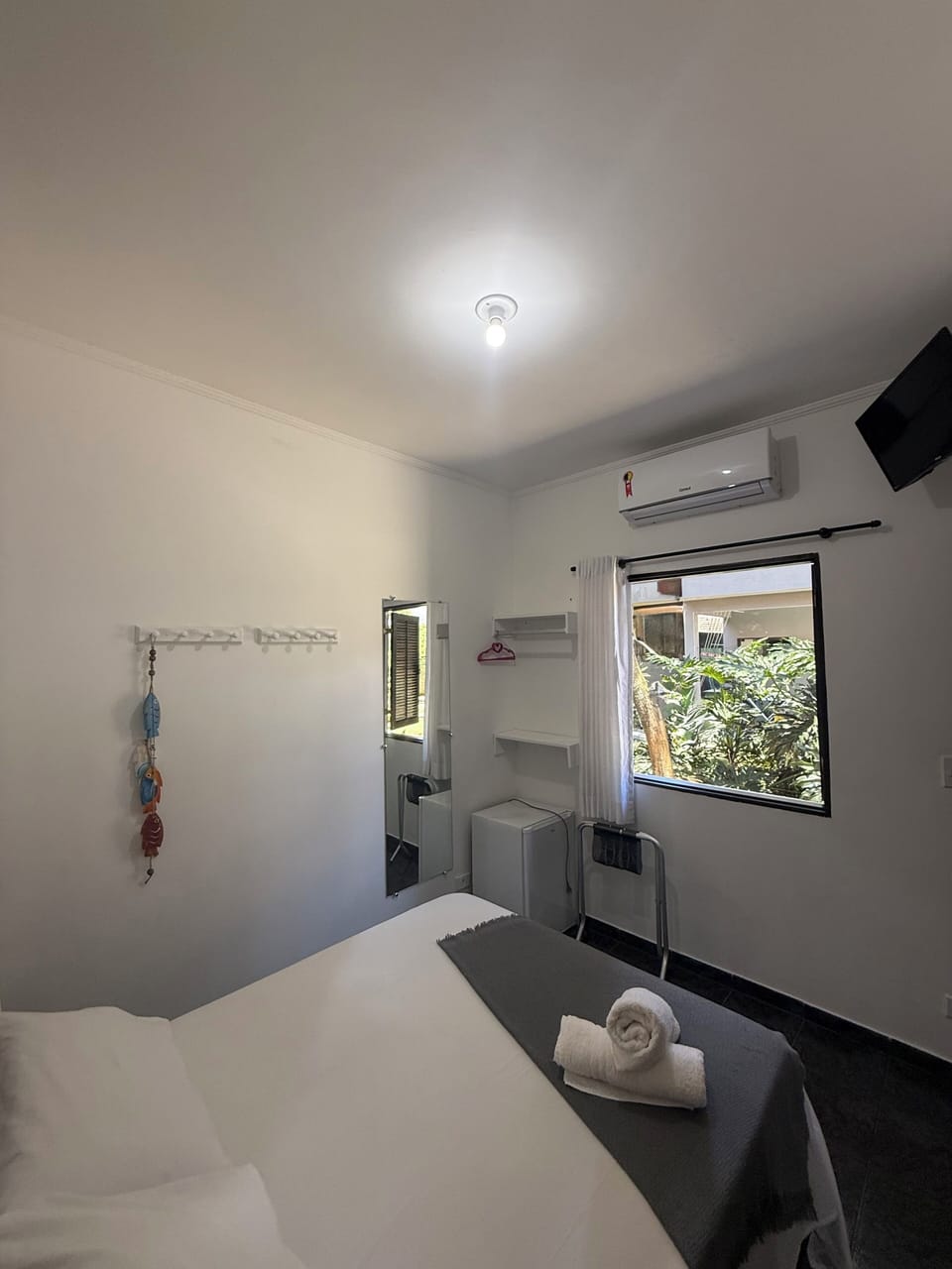 Economy Suite | Minibar, individually decorated, free WiFi, bed sheets