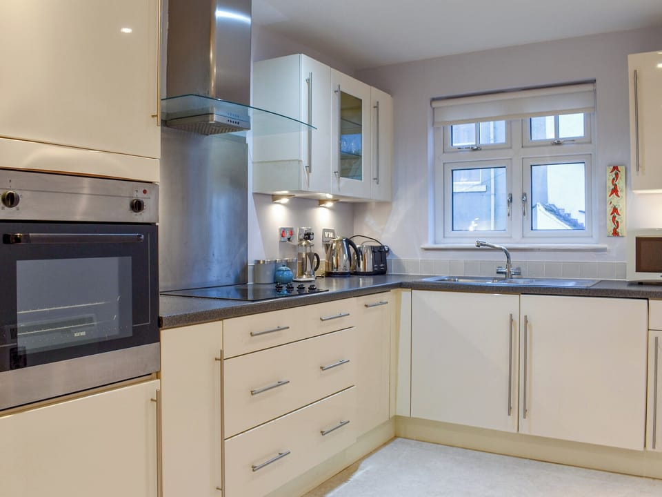 Kitchen | The Retreat, Whitby