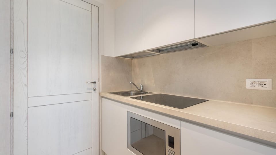 House | Iron/ironing board, WiFi