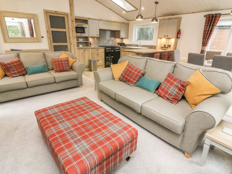 2 bedrooms, individually decorated, individually furnished, free WiFi