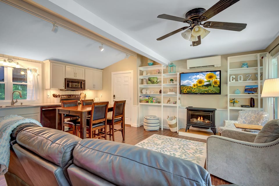 Open floor plan. Games for adults and kids included