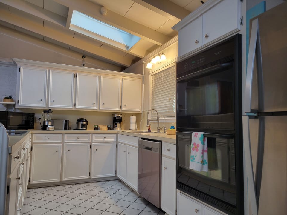 Full Kitchen with Filtered Water, Coffee Maker, 4-Slice Toaster, Blender & More