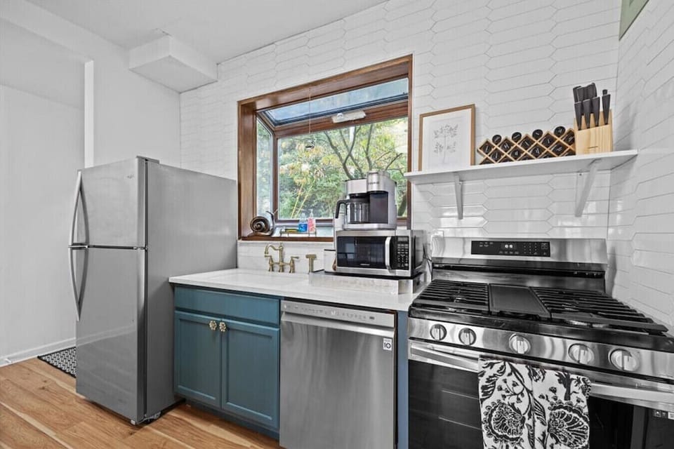 Full kitchen w/ stainless steel appliances - made for bringing families together