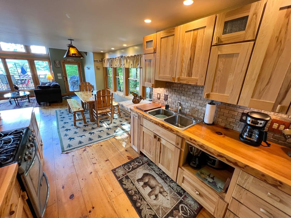 Fully equipped kitchen for all your cooking needs