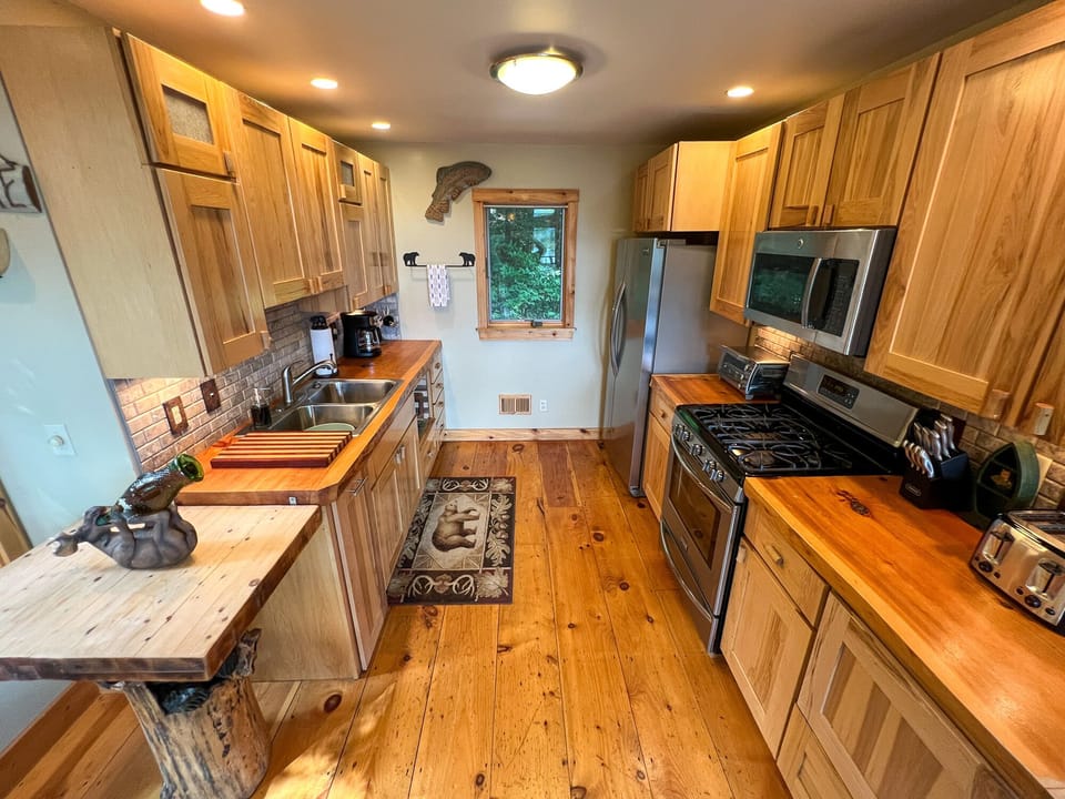Fully equipped kitchen for all your cooking needs