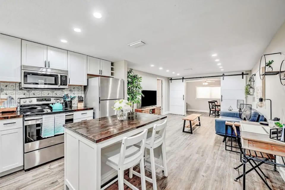 Kitchen and living room