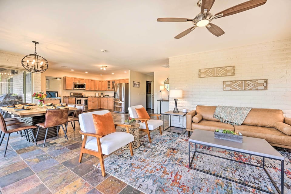 1,850 Sq Ft | Smart TV | Central A/C