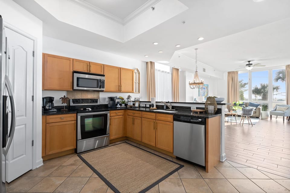 Full kitchen and ready to cook