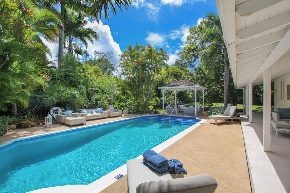 It will be hard to choose between pool or beach days with this view! Large pool deck and open verandah with lots of lounge areas