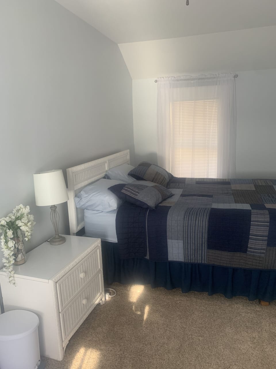 Upstairs Queen Bedroom 