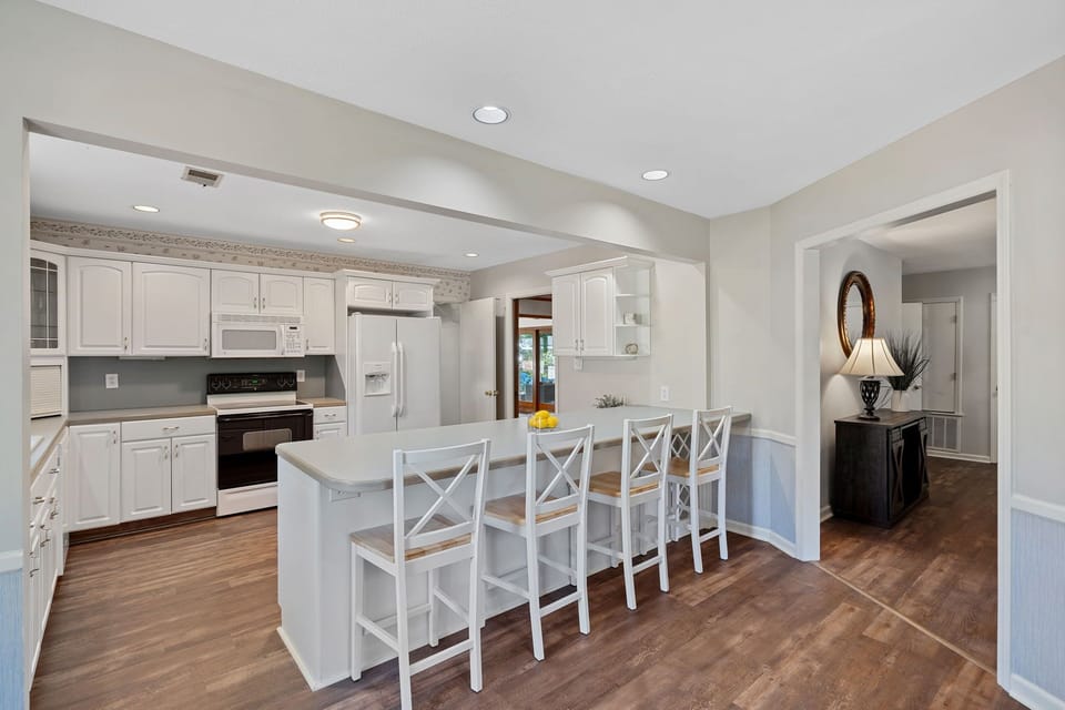 Kitchen with island seating for 4.