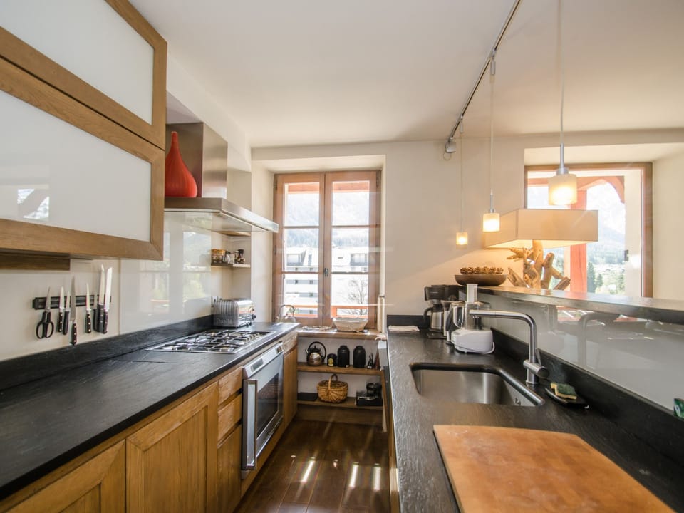 Spacious Apartment in Chamonix, 3 Bedrooms, WiFi Apartment in Les Houches