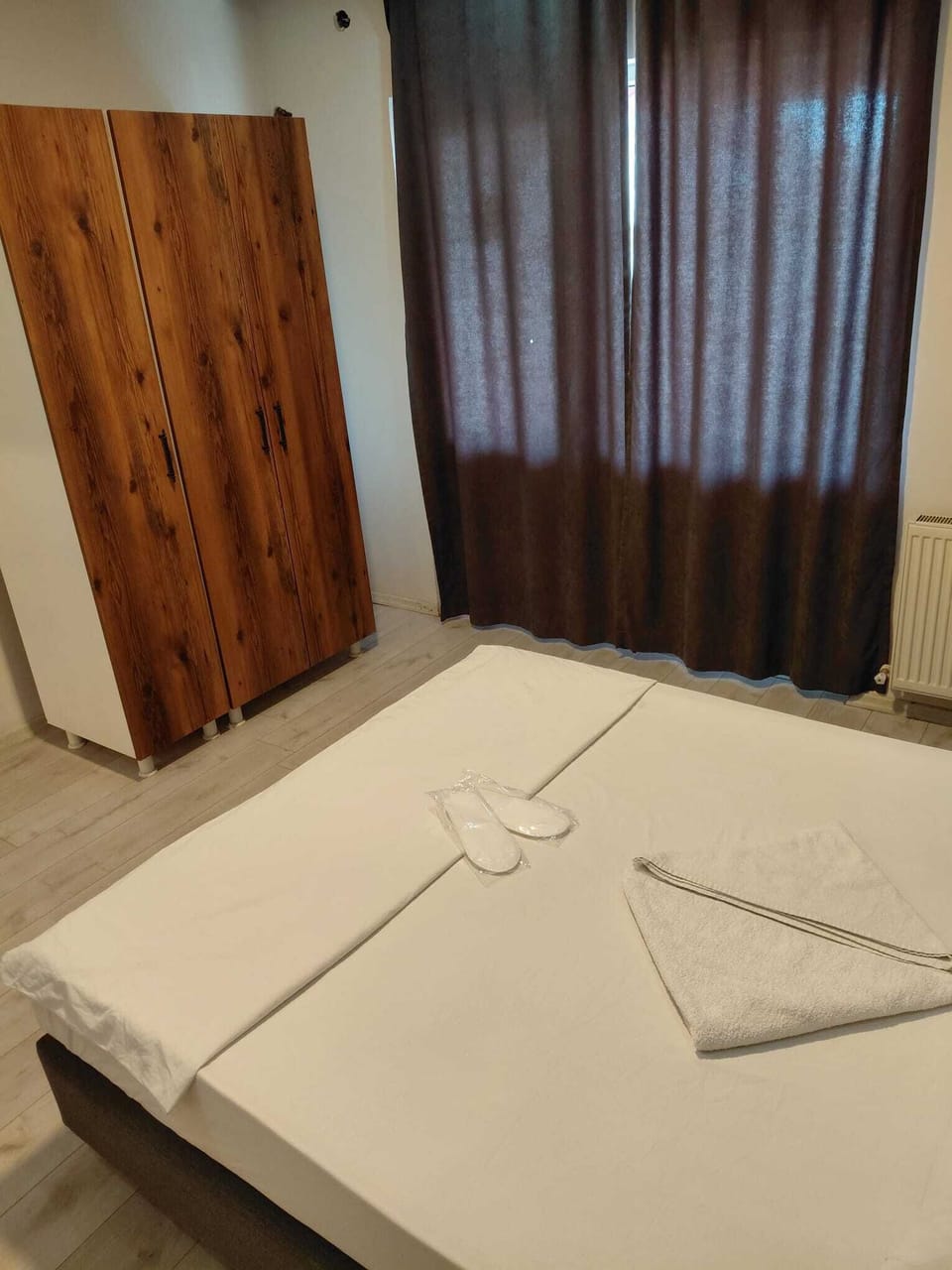 1 bedroom, desk, individually furnished, bed sheets