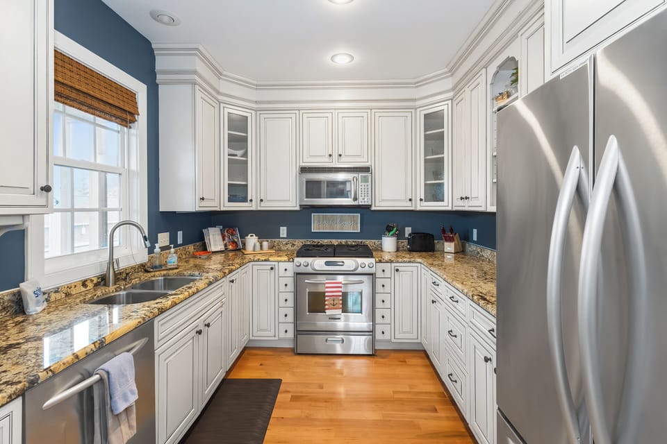 Plenty of room to cook, gather, and stay organized.