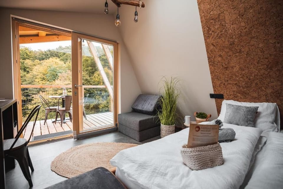 Deluxe Cabin | Laptop workspace, free WiFi