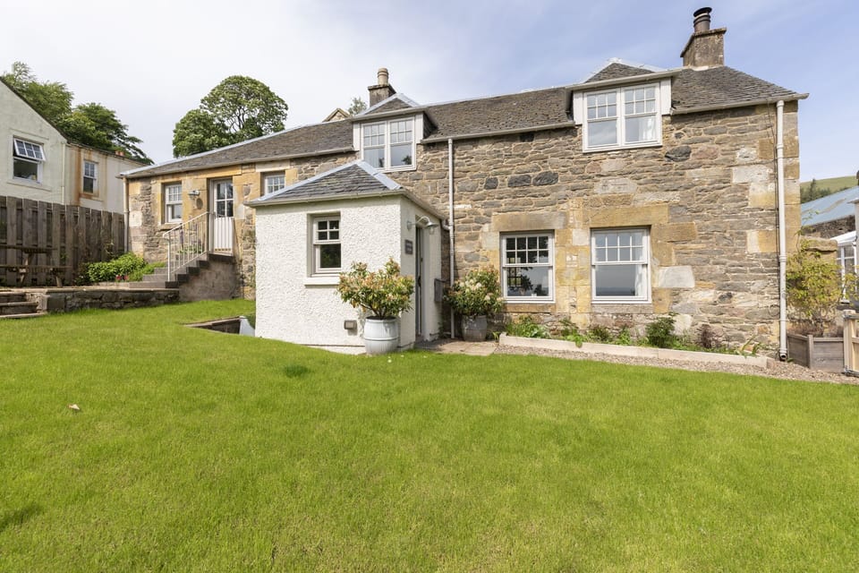 Shepherds Cottage -  external