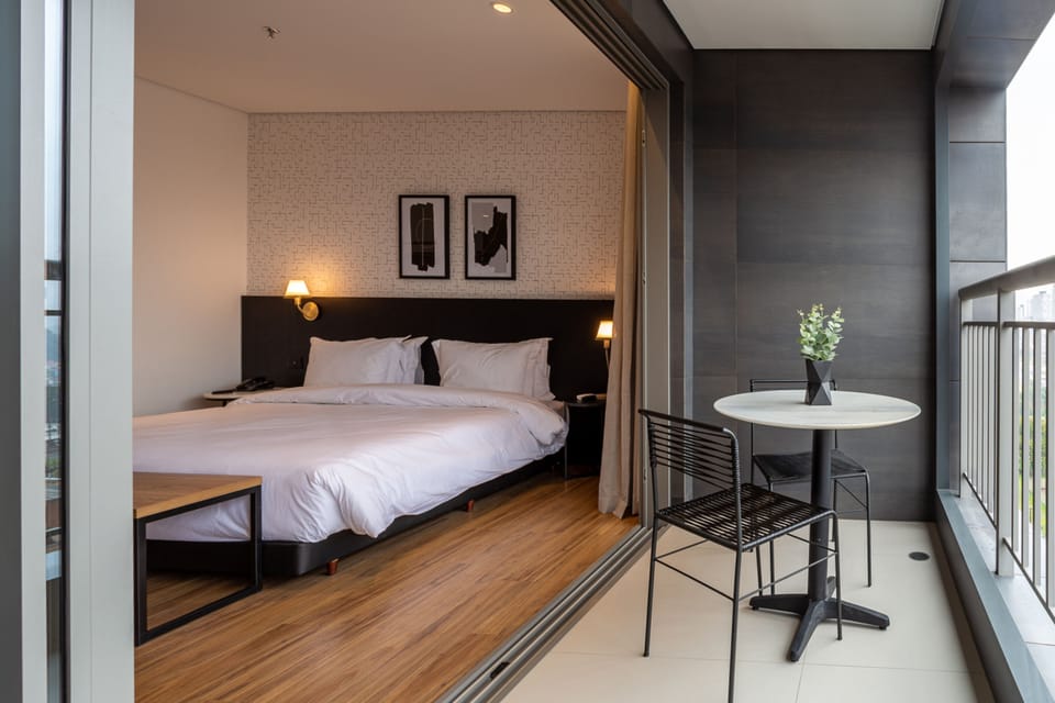 Premium PwD Disability Access - 1 King Bed | Minibar, in-room safe, blackout drapes, free WiFi
