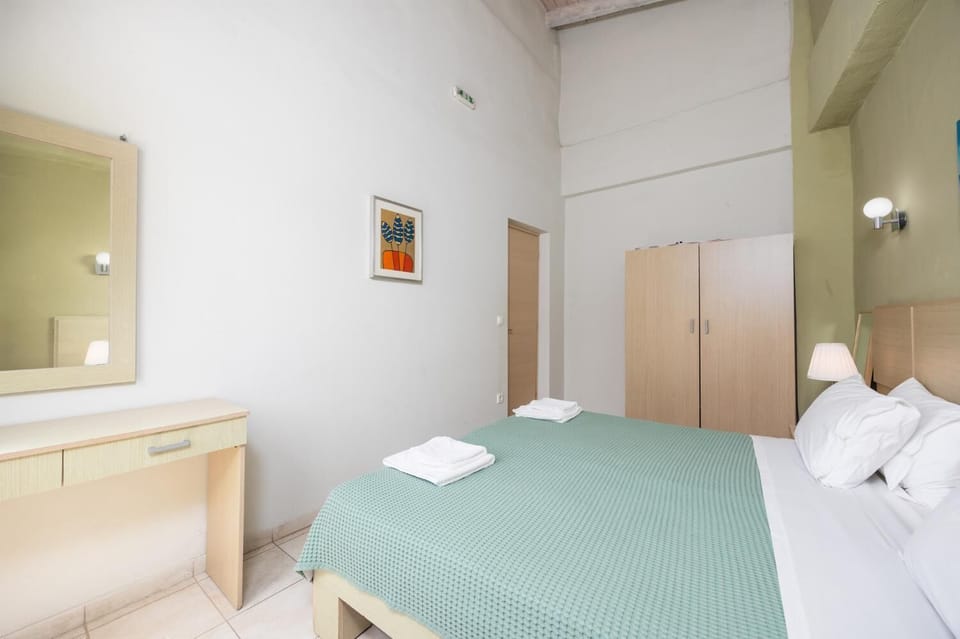 Double bedroom with A/C