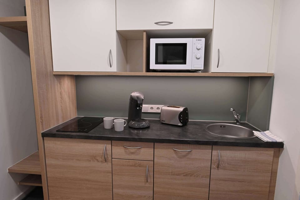 Coffee/tea maker