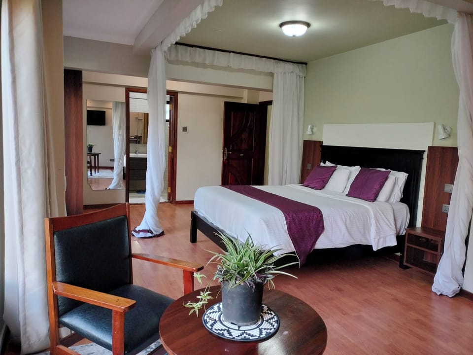 Standard Double Room, Balcony | Egyptian cotton sheets, premium bedding, individually decorated, desk