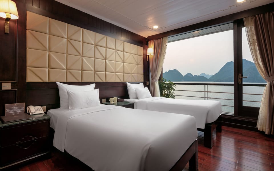 Minibar, in-room safe, soundproofing, free WiFi
