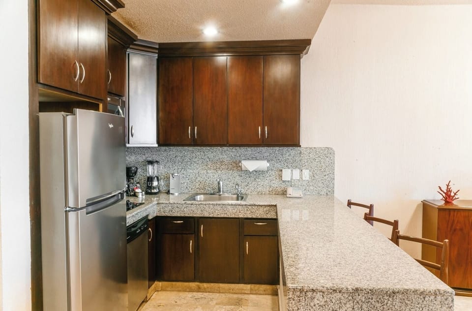 Premium Condo, 2 Bedrooms, Hot Tub, Sea View | Private kitchen | Fridge, microwave, stovetop, coffee/tea maker