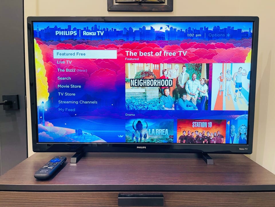 Two twin beds with memory foam mattresses and toppers. Brand new Smart TV