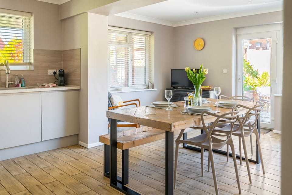 8 Town Close, Holt: Bright modern living space
