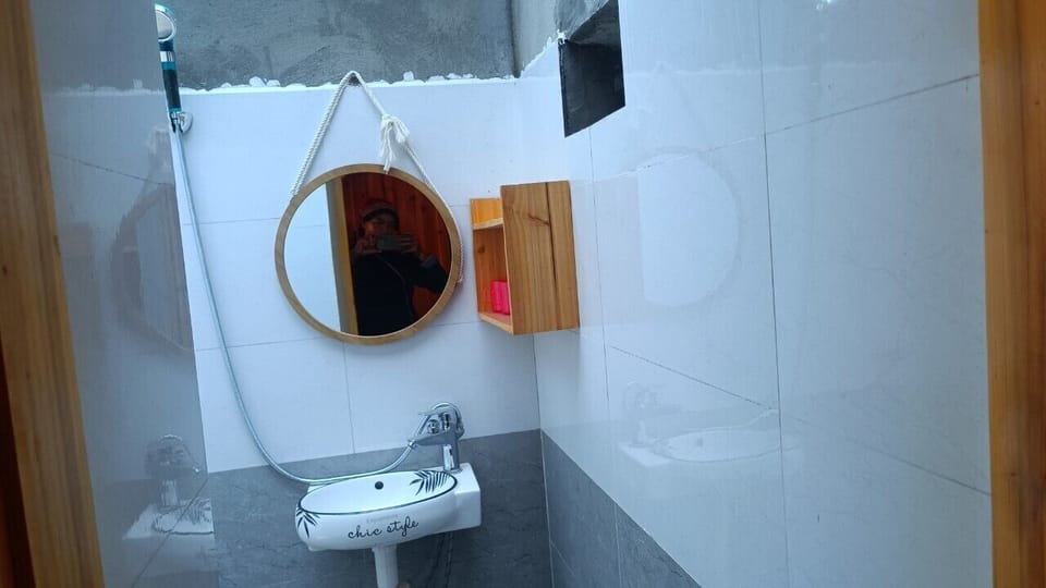 Traditional Studio | Bathroom | Shower, hydromassage showerhead, designer toiletries, hair dryer