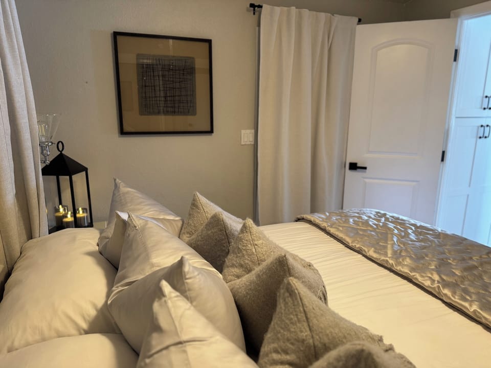 Master bedroom with King Bed