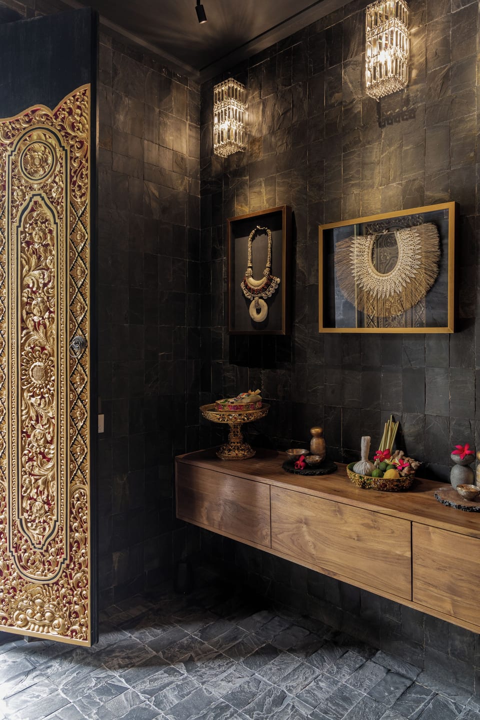 Body treatments, aromatherapy, hot stone massages, deep-tissue massages