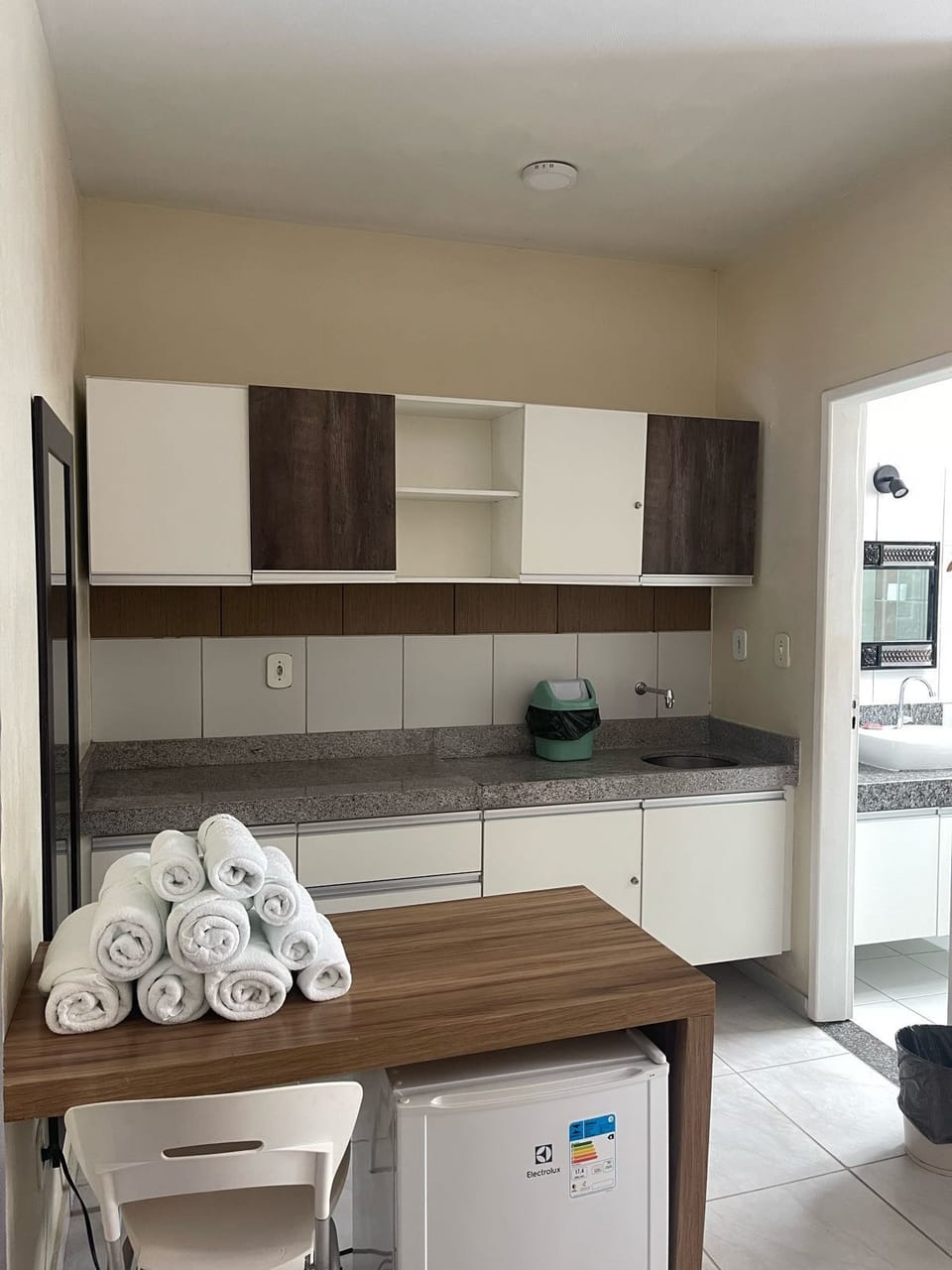 Superior Studio Suite | Desk, laptop workspace, blackout drapes, soundproofing
