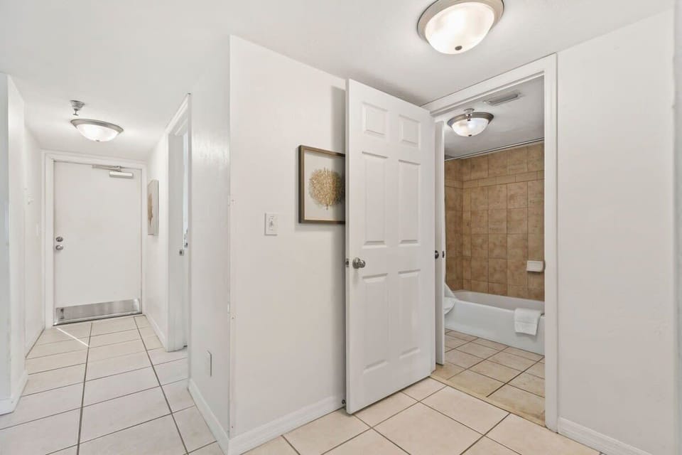 Common Area Entrance to Bathroom