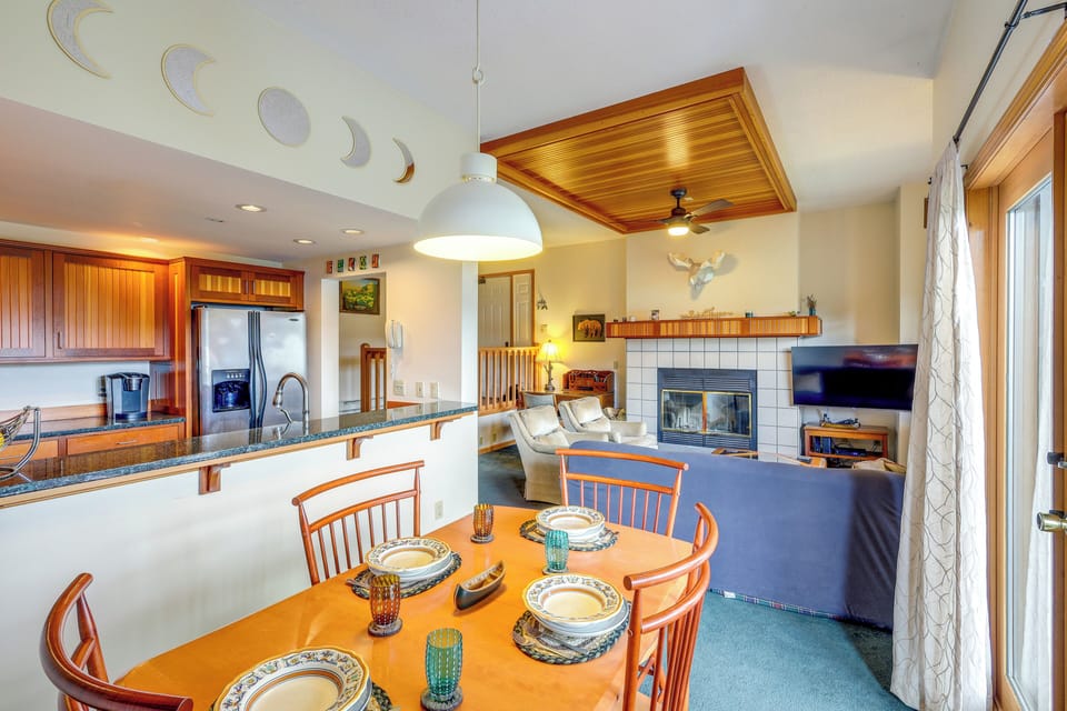 Dining Room | Dishware & Flatware