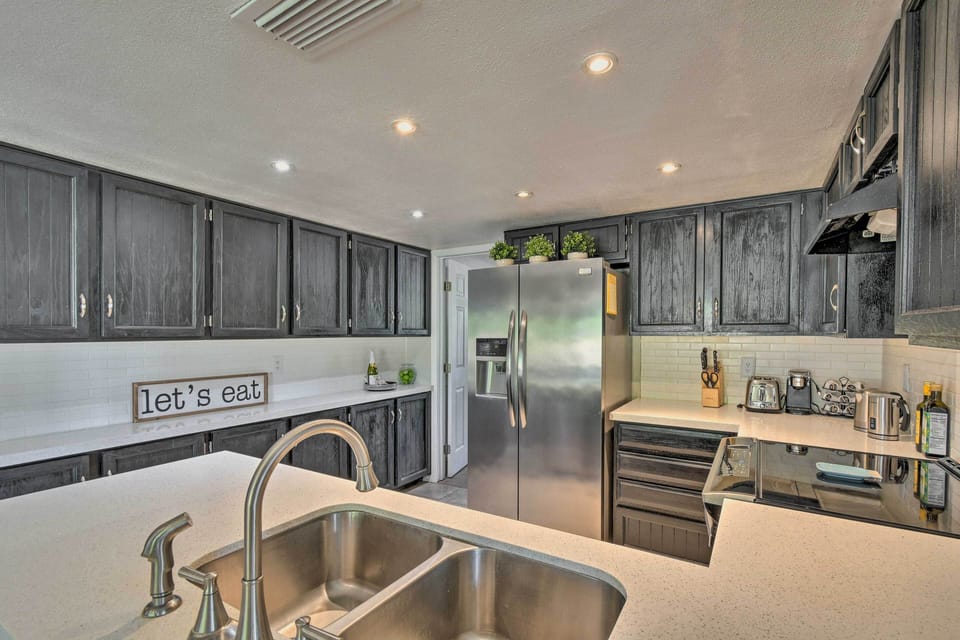 Kitchen | Pots & Pans | Cooking Utensils | Spices | Blender | Microwave