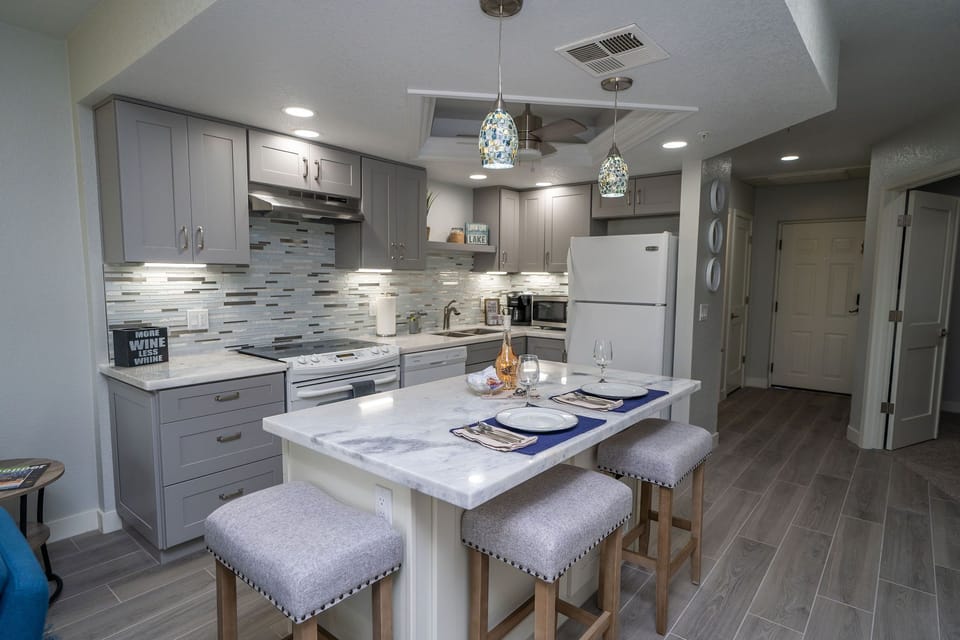 Full Kitchen