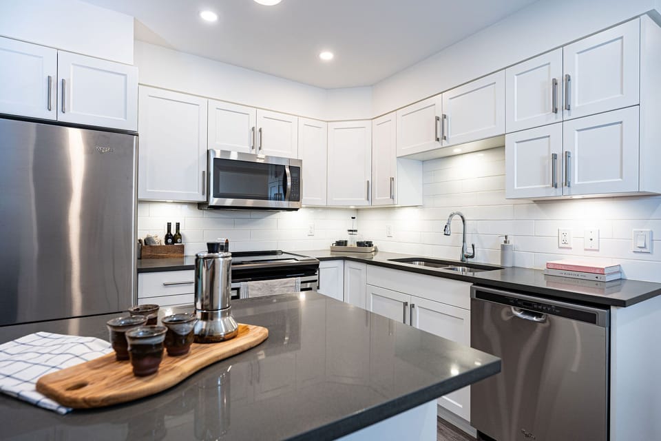 Revelation Retreat Townhouse-Private Hot Tub and Lower-Level Rec Room | Private kitchen | Coffee/tea maker, full-size fridge, microwave, oven