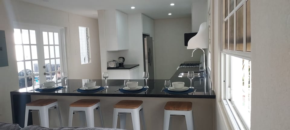Breakfast Bar