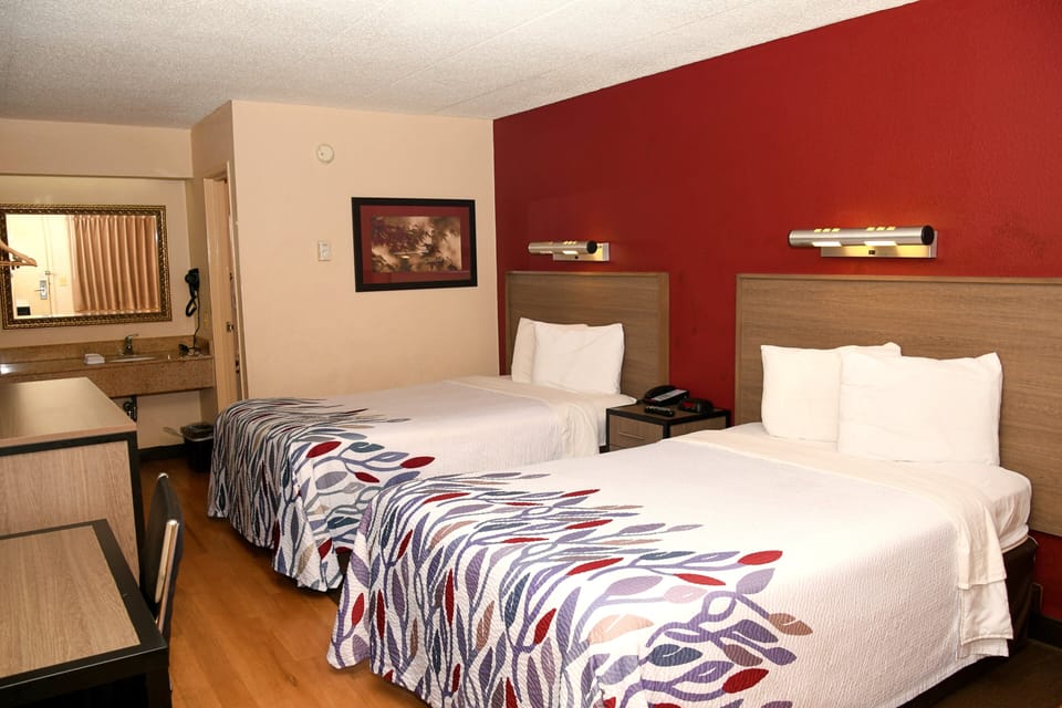 Superior Room, 1 King Bed (Smoke Free) | Desk, laptop workspace, blackout drapes, cribs (free)